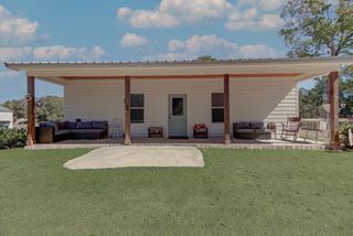 101 Silcox Lane, Cleveland, TX 77328