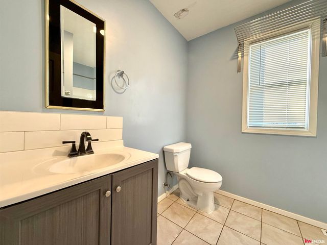 141 W F Street, Lincoln, NE 68508