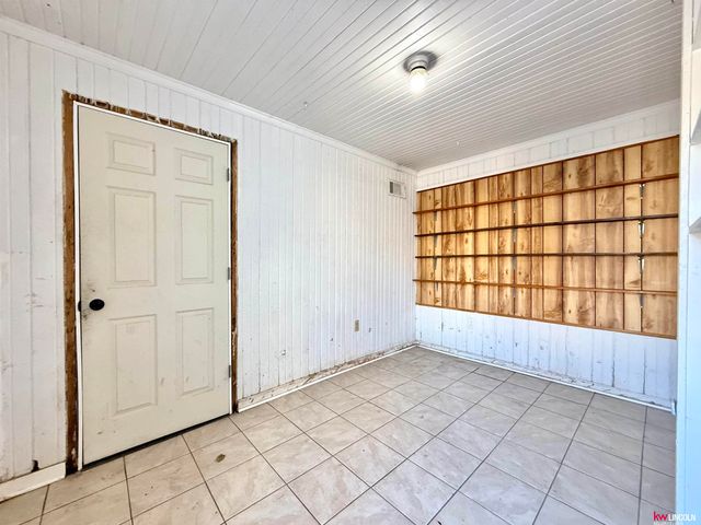 141 W F Street, Lincoln, NE 68508