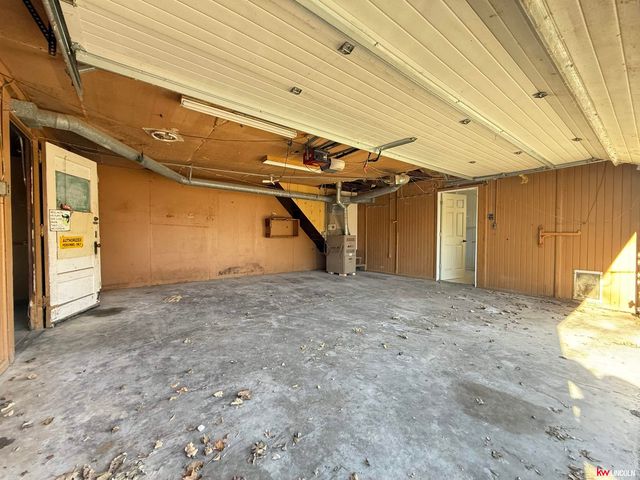 141 W F Street, Lincoln, NE 68508