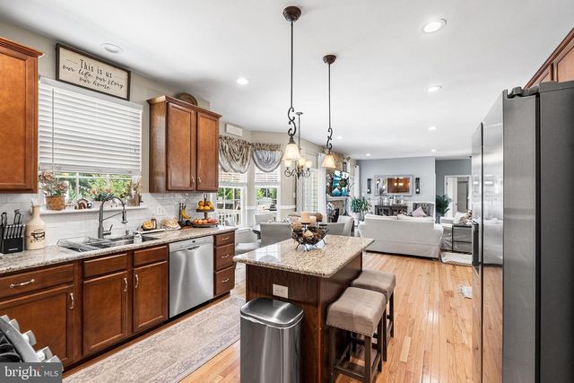 114 BRANCH HILL DR, Egg Harbor Township, NJ 08234