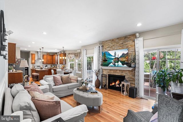 114 BRANCH HILL DR, Egg Harbor Township, NJ 08234