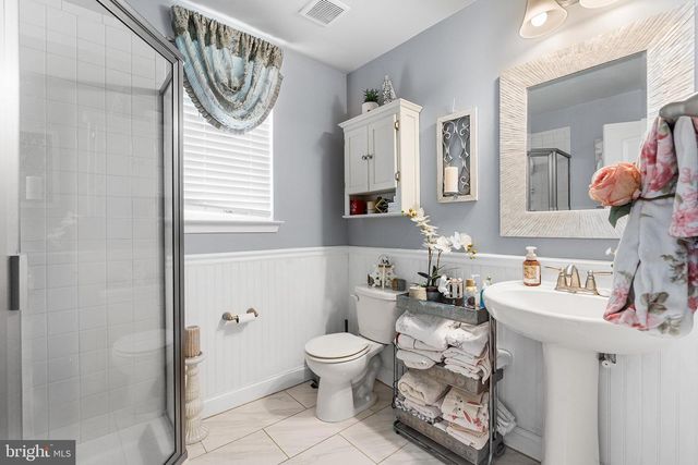 114 BRANCH HILL DR, Egg Harbor Township, NJ 08234