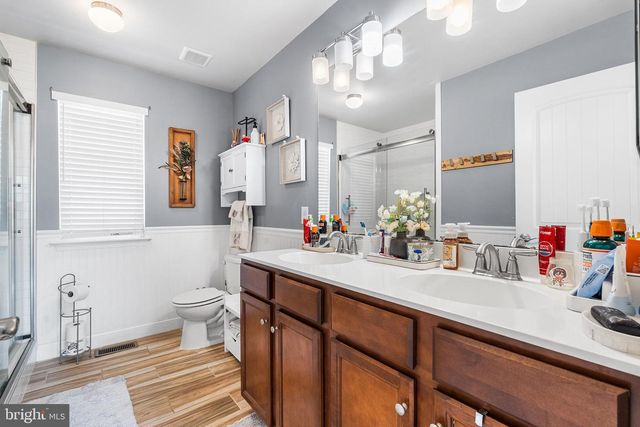 114 BRANCH HILL DR, Egg Harbor Township, NJ 08234