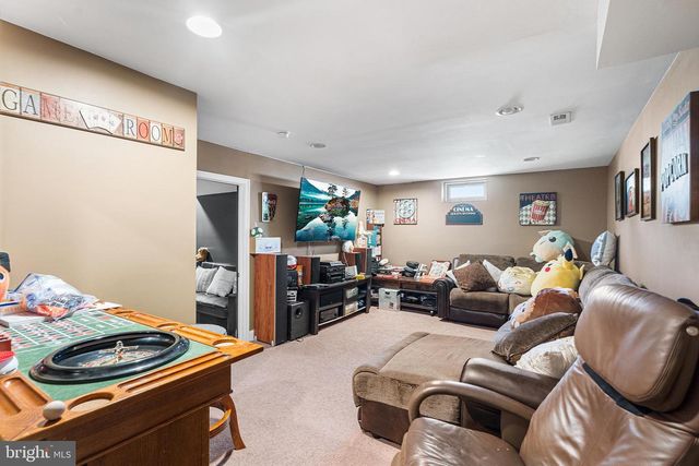 114 BRANCH HILL DR, Egg Harbor Township, NJ 08234