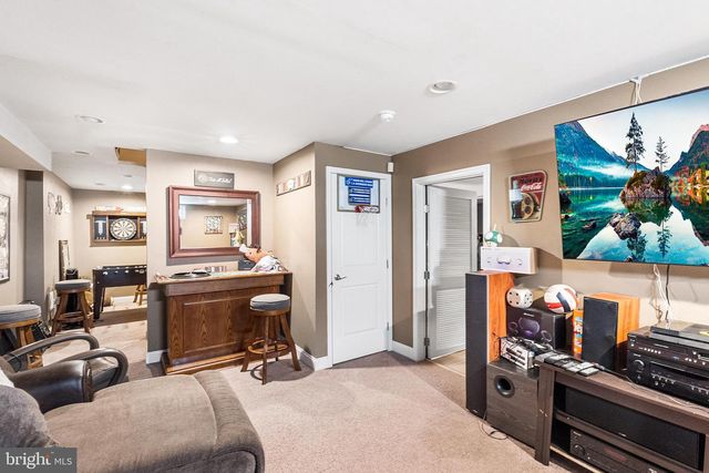 114 BRANCH HILL DR, Egg Harbor Township, NJ 08234