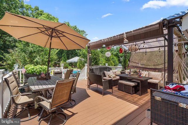 114 BRANCH HILL DR, Egg Harbor Township, NJ 08234