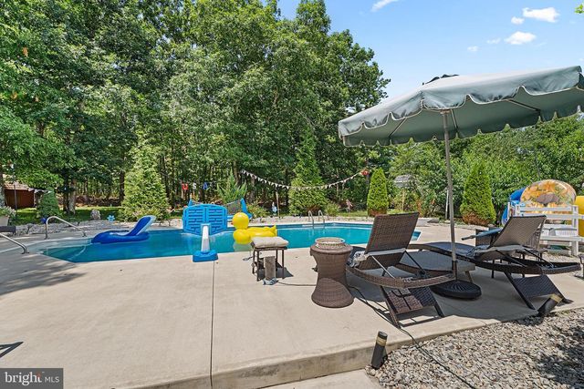 114 BRANCH HILL DR, Egg Harbor Township, NJ 08234