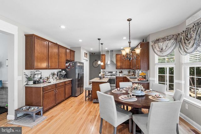 114 BRANCH HILL DR, Egg Harbor Township, NJ 08234
