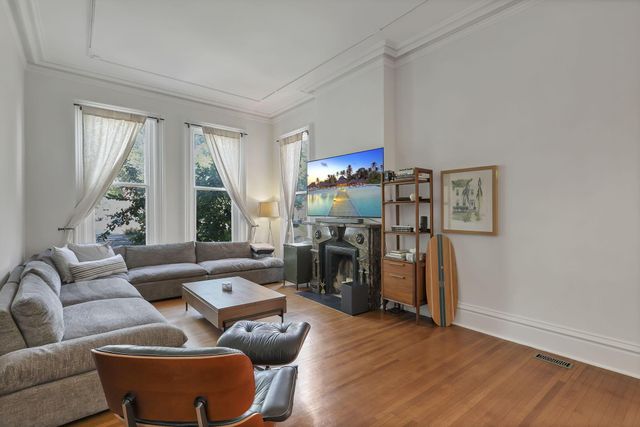 615 E Town Street, Columbus, OH 43215