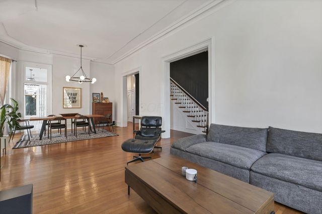 615 E Town Street, Columbus, OH 43215