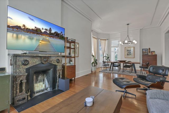 615 E Town Street, Columbus, OH 43215