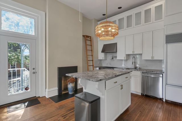 615 E Town Street, Columbus, OH 43215