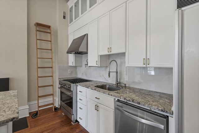 615 E Town Street, Columbus, OH 43215