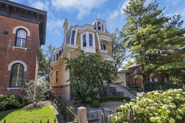 615 E Town Street, Columbus, OH 43215