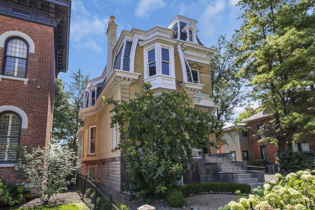 615 E Town Street, Columbus, OH 43215