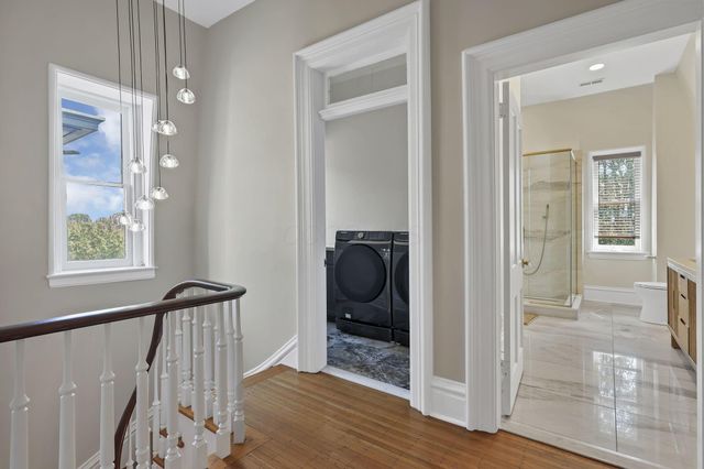 615 E Town Street, Columbus, OH 43215