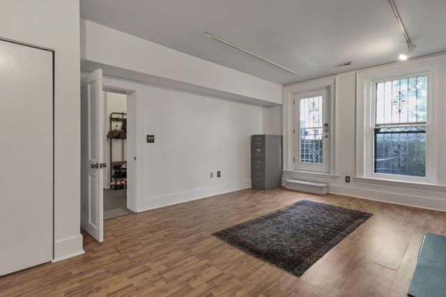 615 E Town Street, Columbus, OH 43215