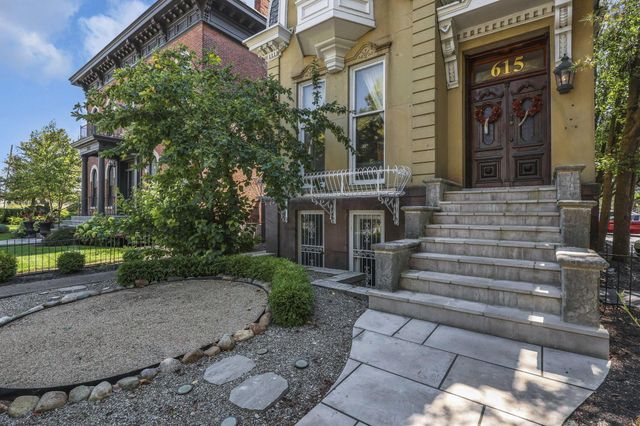 615 E Town Street, Columbus, OH 43215