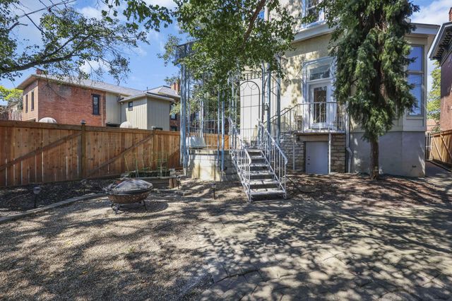 615 E Town Street, Columbus, OH 43215