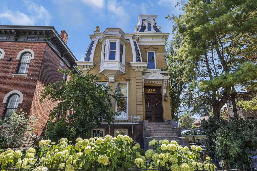 615 E Town Street, Columbus, OH 43215