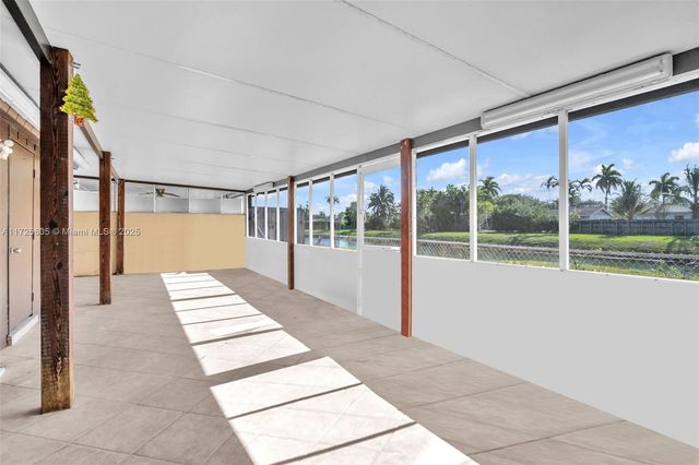 12104 SW 110th St Cir S, Miami, FL 33186