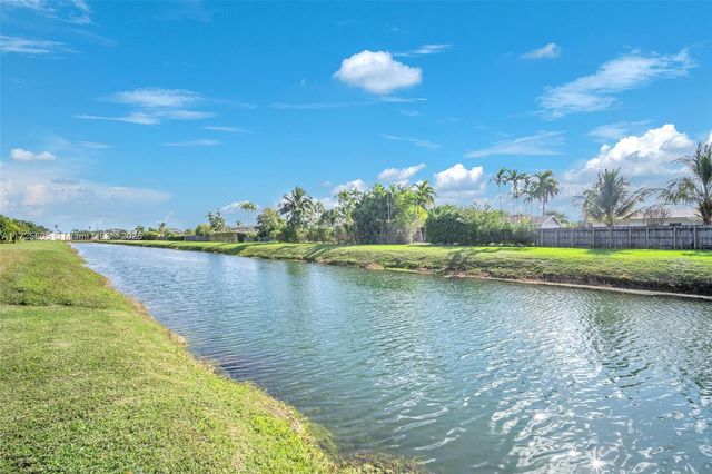 12104 SW 110th St Cir S, Miami, FL 33186