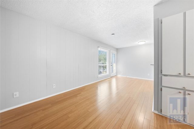 1111 W 10th ST 209, Austin, TX 78703