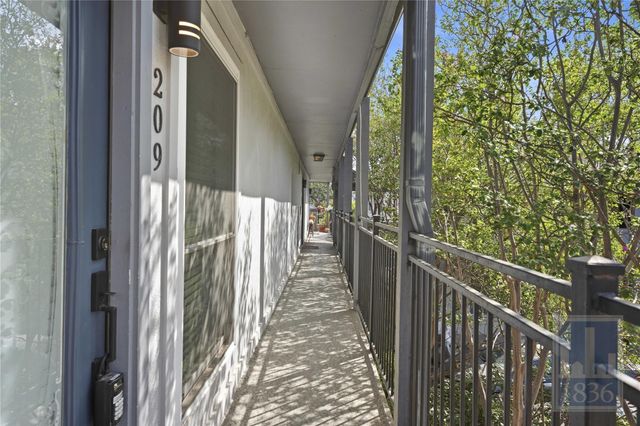 1111 W 10th ST 209, Austin, TX 78703
