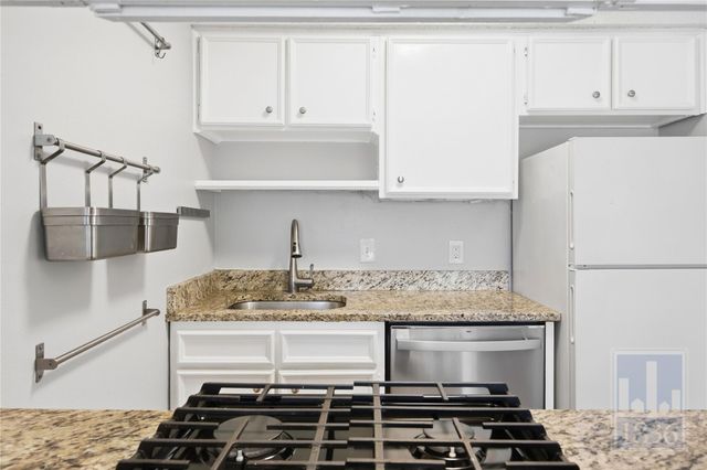 1111 W 10th ST 209, Austin, TX 78703