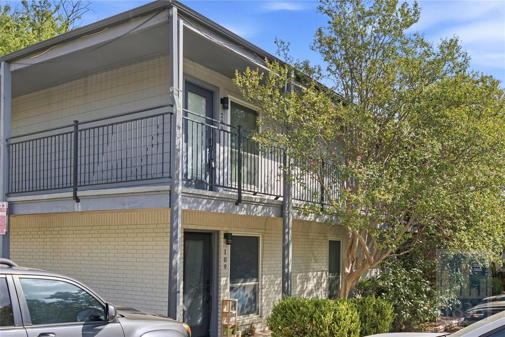 1111 W 10th ST 209, Austin, TX 78703