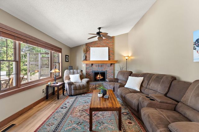 241 Deer Path, Stillwater, MN 55082