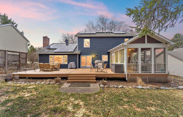 241 Deer Path, Stillwater, MN 55082