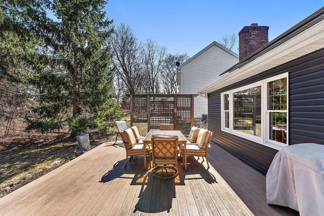 241 Deer Path, Stillwater, MN 55082