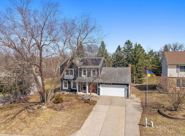 241 Deer Path, Stillwater, MN 55082