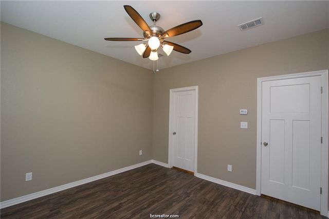 3200 Link Street, Bryan, TX 77801