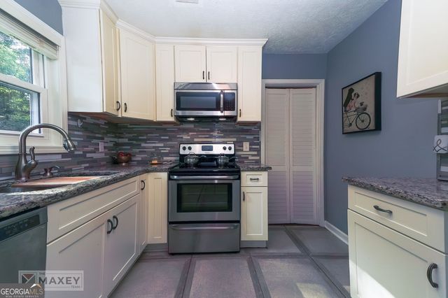 2674 SARDIS Drive, Buford, GA 30519