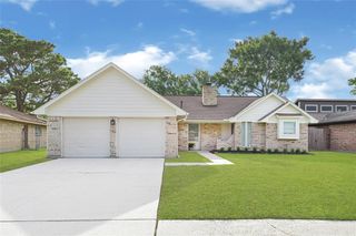 4005 Stoneybrook Street, Baytown, TX 77521