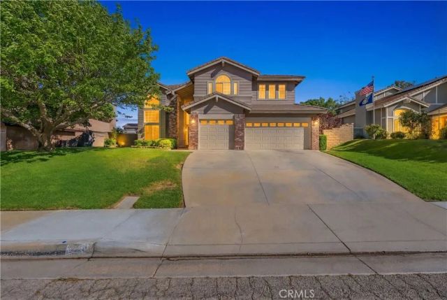 42204 Round Hill, Lancaster, CA 93536