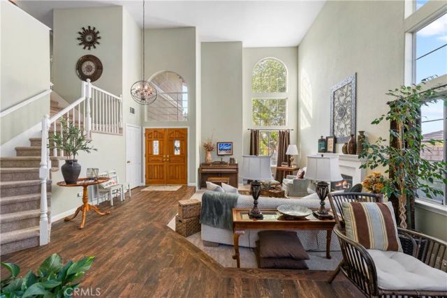 42204 Round Hill, Lancaster, CA 93536