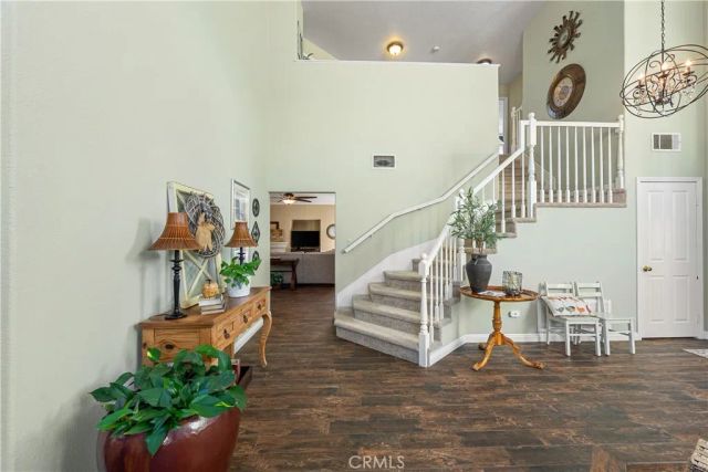 42204 Round Hill, Lancaster, CA 93536