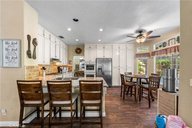 42204 Round Hill, Lancaster, CA 93536