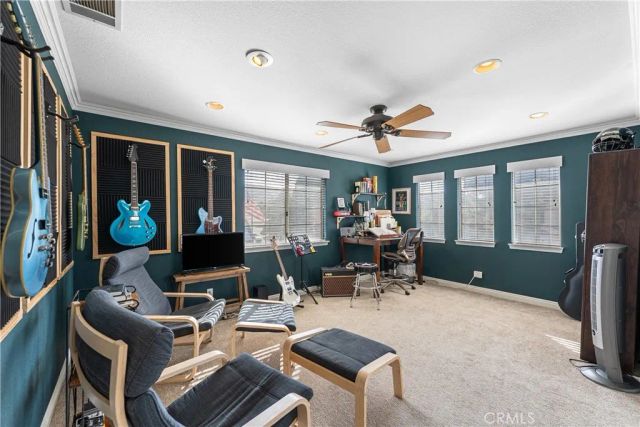 42204 Round Hill, Lancaster, CA 93536