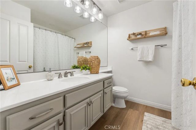 42204 Round Hill, Lancaster, CA 93536