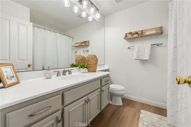 42204 Round Hill, Lancaster, CA 93536