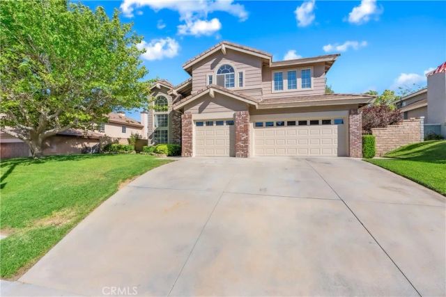 42204 Round Hill, Lancaster, CA 93536