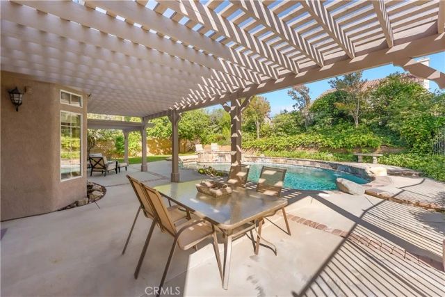 42204 Round Hill, Lancaster, CA 93536