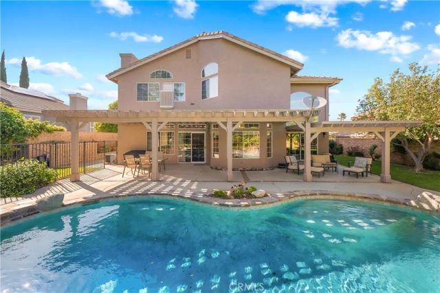 42204 Round Hill, Lancaster, CA 93536