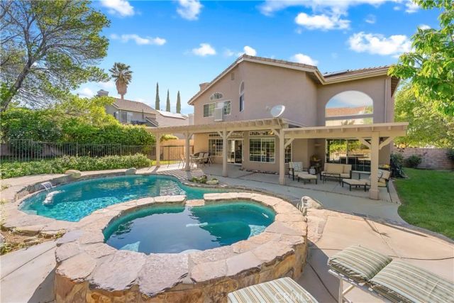 42204 Round Hill, Lancaster, CA 93536