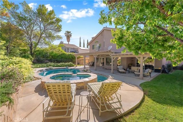 42204 Round Hill, Lancaster, CA 93536